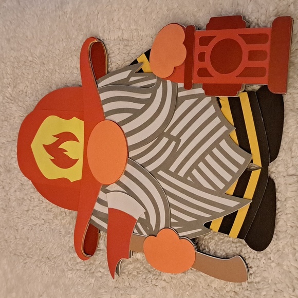 Handcrafted Firefighter Gnome Set wirh display stands - Picture 2 of 3